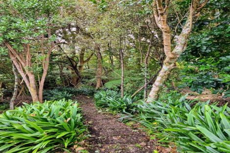 Photo of property in 1124 Whangaparaoa Road, Tindalls Beach, Whangaparaoa, 0930