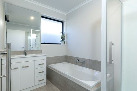 Photo of property in 16 Grigg Drive, Witherlea, Blenheim, 7201