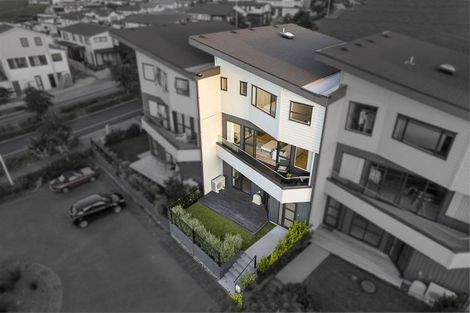 Photo of property in 4 Moki Place, Long Bay, Auckland, 0630