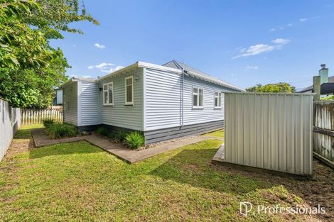 Photo of property in 1-2/6a Pohutukawa Street, Woburn, Lower Hutt, 5010