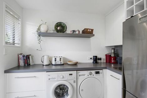 Photo of property in 1/6 Parr Place, Ilam, Christchurch, 8041