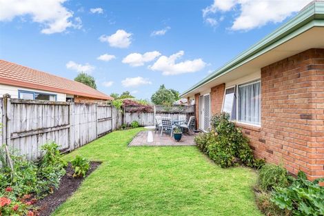 Photo of property in 2 Chatswood Place, Rototuna, Hamilton, 3210