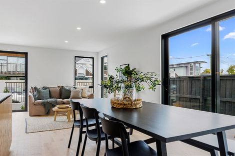 Photo of property in 12a Exeter Street, Brooklands, New Plymouth, 4310