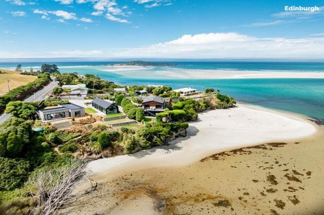 Photo of property in 1371 Taieri Mouth Road, Taieri Mouth, 9091