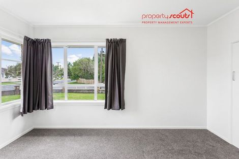 Photo of property in 16 Serjeant Street, Henderson, Auckland, 0612