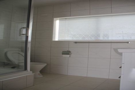 Photo of property in 50 Knightsbridge Drive, Forrest Hill, Auckland, 0620