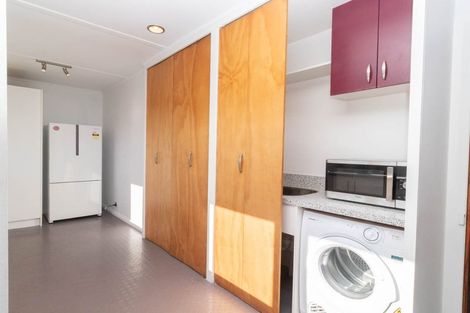 Photo of property in 35 Beach Street, Fitzroy, New Plymouth, 4312