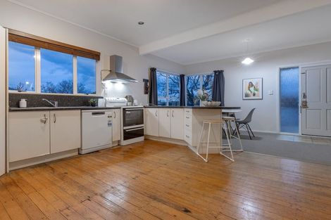 Photo of property in 1 Quinn Road, Levin, 5510