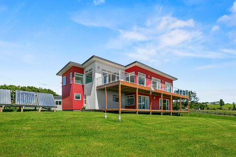 Photo of property in 1532 Carrington Road, Hurworth, New Plymouth, 4371