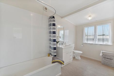 Photo of property in 22 Eynon Road, Morrinsville, 3300