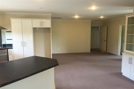 Photo of property in 2 Newbury Place, Taradale, Napier, 4112