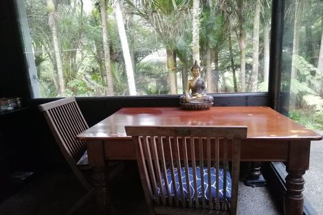 Photo of property in 10-12 Glenesk Road, Piha, New Lynn, 0772