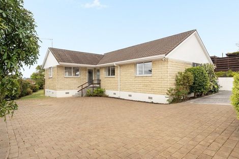 Photo of property in 71 James Cook Drive, Welcome Bay, Tauranga, 3112