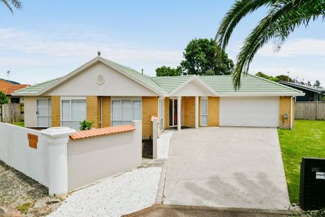 Photo of property in 202 Gravatt Road, Papamoa Beach, Papamoa, 3118