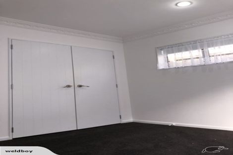 Photo of property in 43 Medallion Drive, Oteha, Auckland, 0632