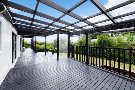 Photo of property in 13 Chrome Place, Henderson, Auckland, 0612