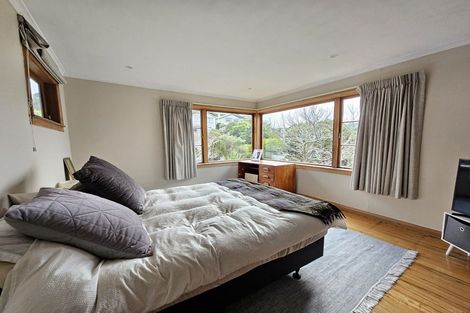 Photo of property in 1 Espin Crescent, Karori, Wellington, 6012