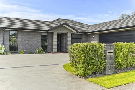 Photo of property in 52 Dillon Drive, Bell Block, New Plymouth, 4312