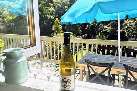 Photo of property in 12 Danube Street, Island Bay, Wellington, 6023