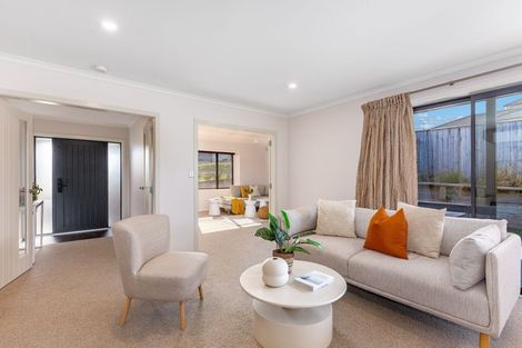 Photo of property in 5 Paparoa Crescent, Aotea, Porirua, 5024