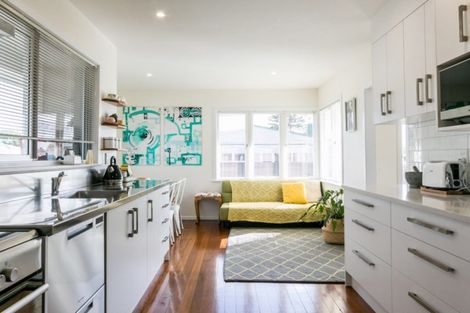 Photo of property in 5 Worcester Street, Taradale, Napier, 4112