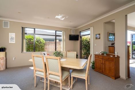 Photo of property in 22 Key West Drive, One Tree Point, 0118