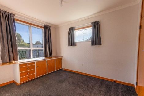 Photo of property in 5 Ngahina Street, Marton, 4710