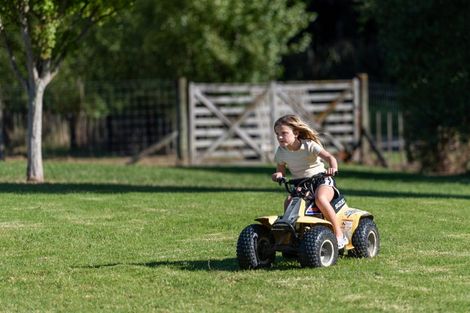 Photo of property in 59 Downer Access Road, Kaukapakapa, 0873