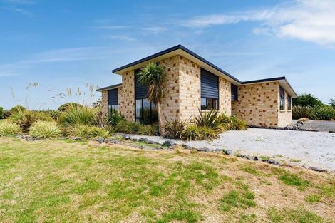 Photo of property in 25 Tunnel Beach Road, Blackhead, Dunedin, 9076