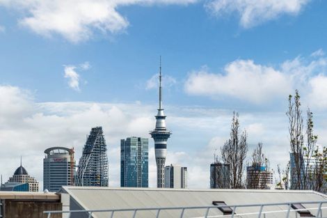 Photo of property in 1b/4 Fleet Street, Devonport, Auckland, 0624