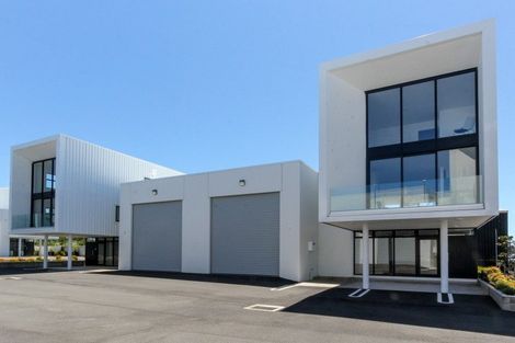 Photo of property in 8/86 Hurlstone Drive, Waiwhakaiho, New Plymouth, 4312