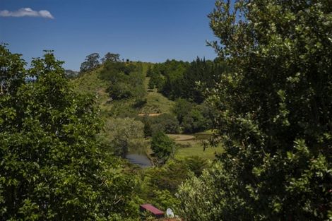 Photo of property in 13 Punga Place, Whitianga, 3510