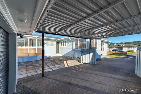 Photo of property in 51 Holyoake Crescent, Avalon, Lower Hutt, 5011