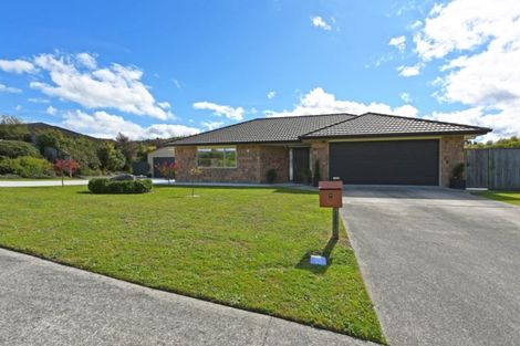 Photo of property in 7 Opal Avenue, Timberlea, Upper Hutt, 5018