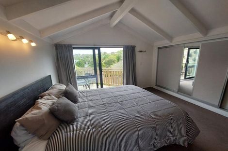 Photo of property in 2/2 Ceramco Place, Torbay, Auckland, 0630