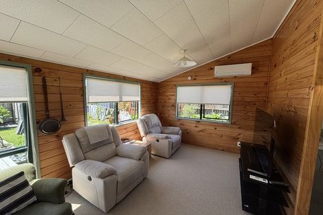 Photo of property in 19 Laurence Street, Manly, Whangaparaoa, 0930