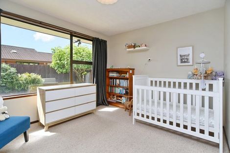 Photo of property in 15 Connemara Drive, Northwood, Christchurch, 8051