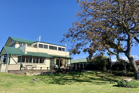 Photo of property in 100 Hawke Street, New Brighton, Christchurch, 8083