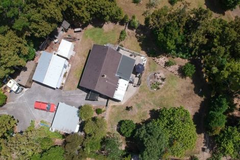 Photo of property in 31 Waitakere Road, Waitakere, Auckland, 0816