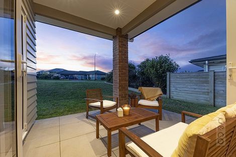 Photo of property in 80 Pohutukawa Parade, Riverhead, 0820