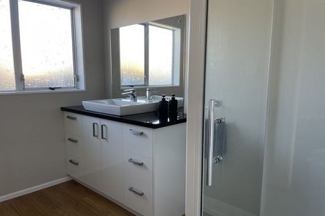 Photo of property in 28a Roband Crescent, Brown Owl, Upper Hutt, 5018