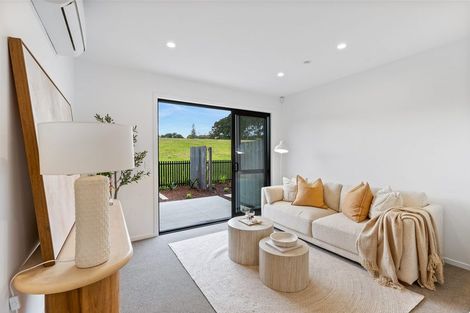 Photo of property in 19 Taiko Lane, Glenfield, 0629