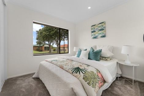 Photo of property in 21 Sandwick Drive, Weymouth, Auckland, 2103