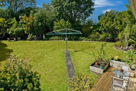 Photo of property in 33 Longreach Drive, Sunnyvale, Auckland, 0612
