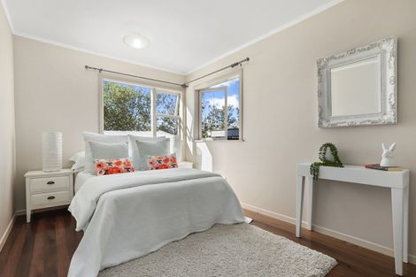 Photo of property in 228 Beach Haven Road, Beach Haven, Auckland, 0626