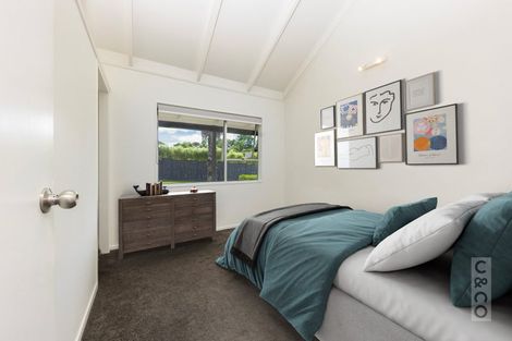 Photo of property in 28 Great North Road, Riverhead, 0820