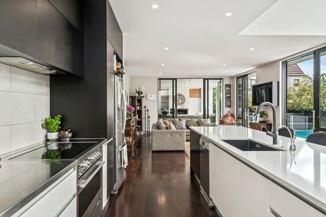 Photo of property in 15a Garden Road, Merivale, Christchurch, 8014