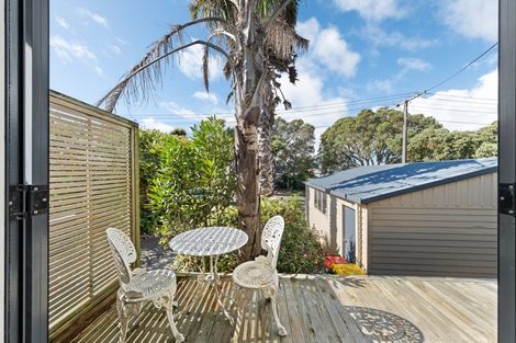 Photo of property in 12 Richmond Street, Fitzroy, New Plymouth, 4312