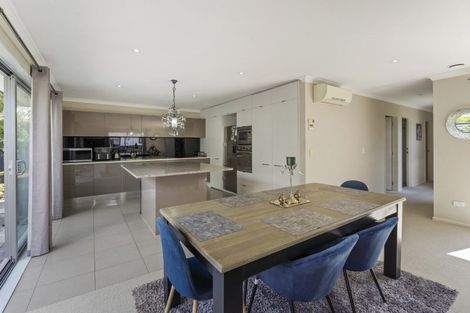 Photo of property in 185 Te Moana Road, Waikanae, 5036