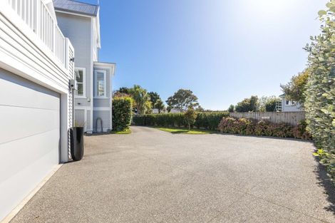 Photo of property in 149a Tukapa Street, Westown, New Plymouth, 4310